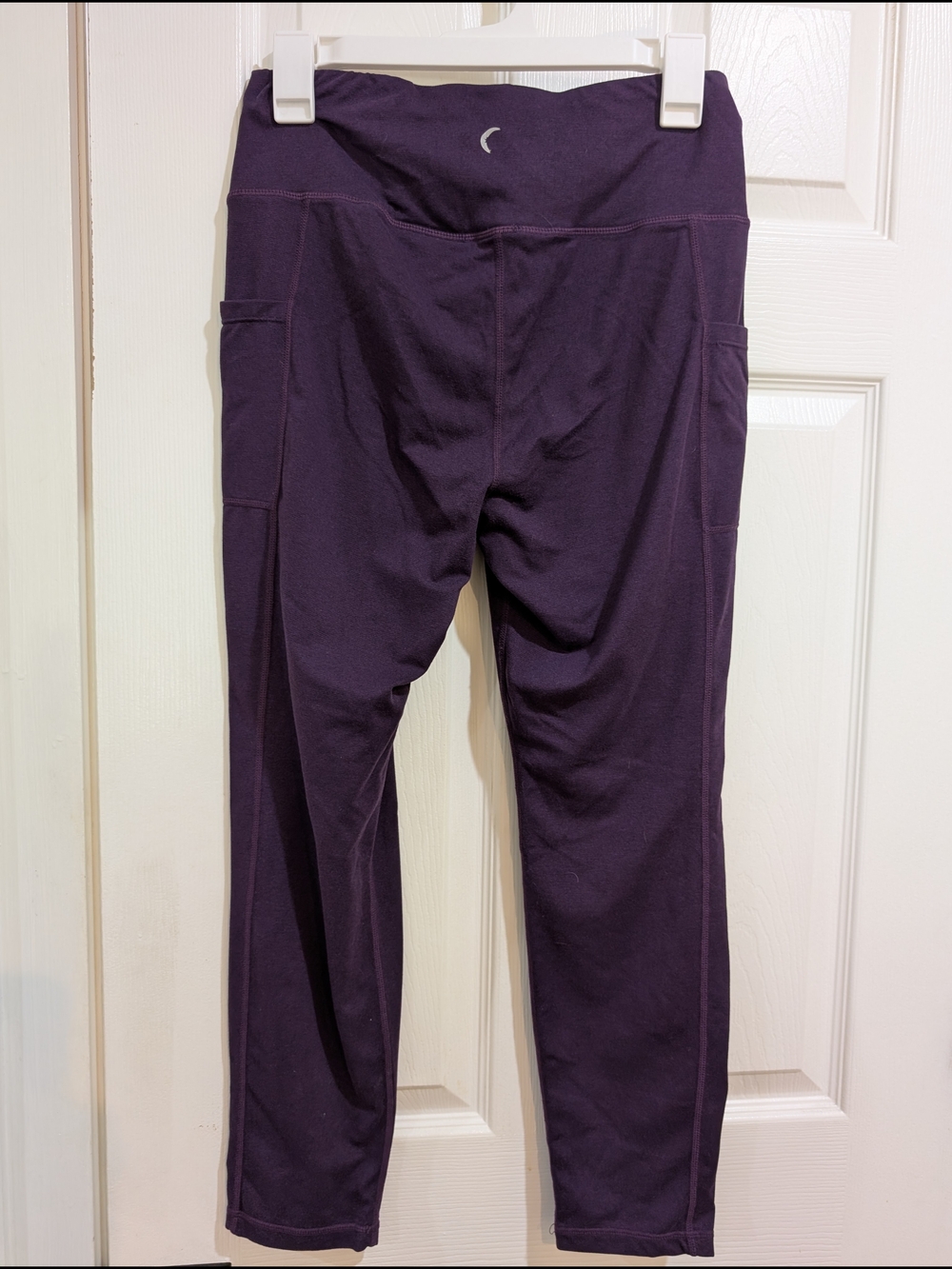Deep Plum Active Leggings with Side Pockets